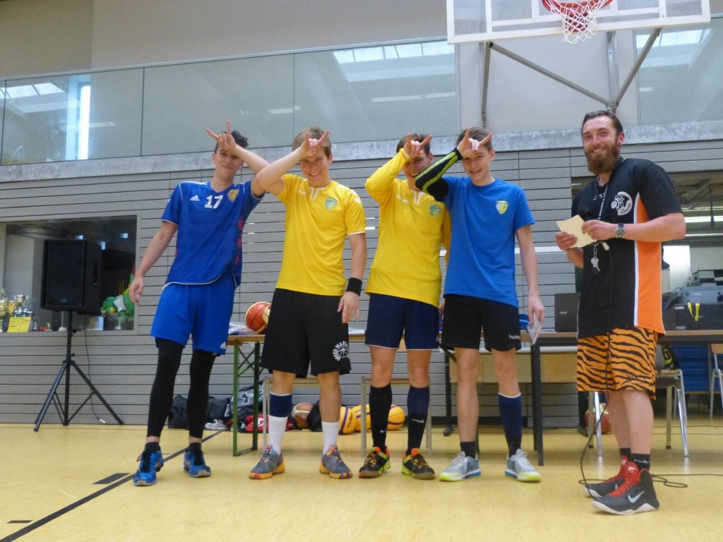 1. Platz U18 - Stiere